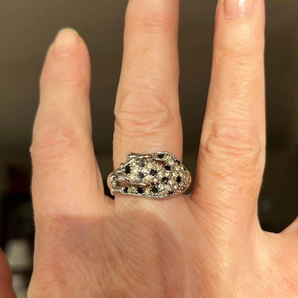 Silver Rhinestone Ring - Picture 6 of 7